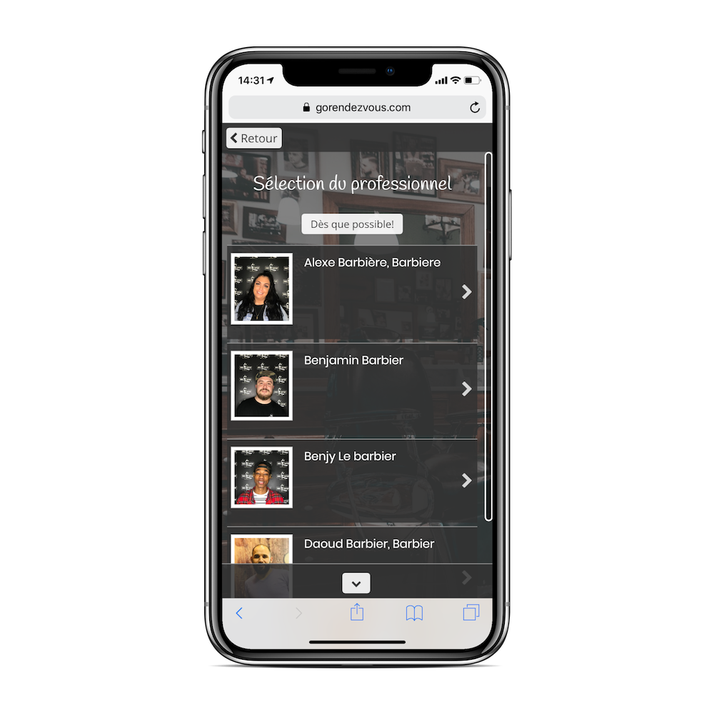 La page de sélection du professionnel vue par un client utilisant un téléphone